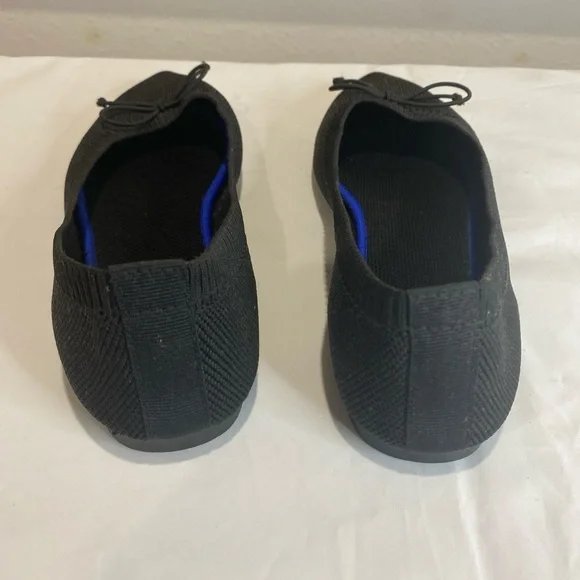 Elegant Black Flats - Picture 3 of 7